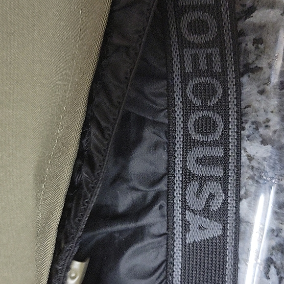 Beautiful and comfortable - Picture 4 of 12